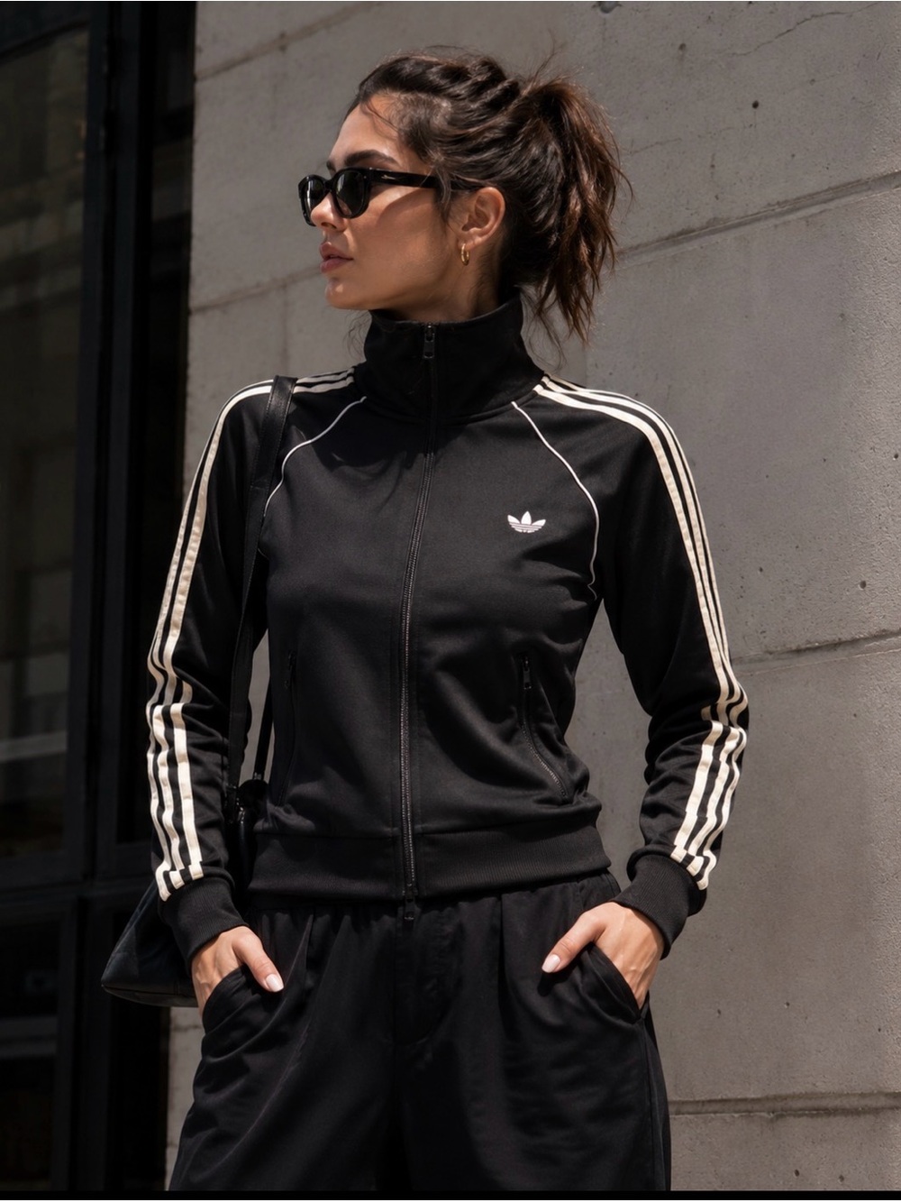 ✨Host pick ✨adidas original Slim Fitted Firebird Track Top